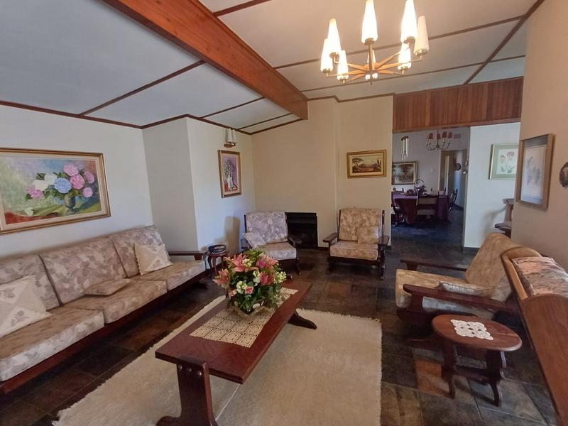 5 Bedroom Property for Sale in Parys Free State